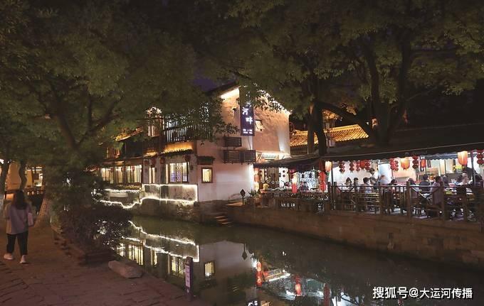 花80块托熟人买的边牧,收到货之后,主人立马哭笑不得:这是啥